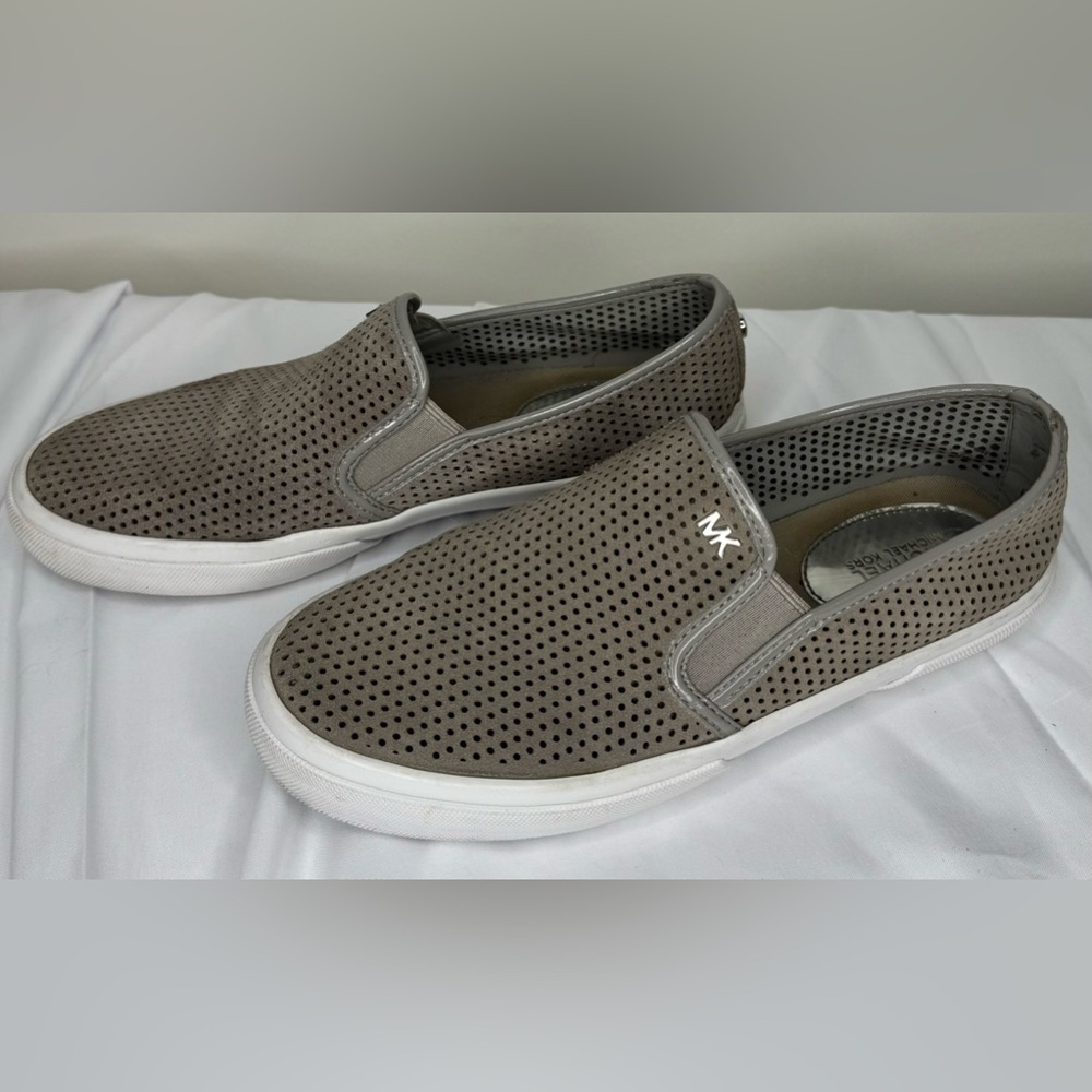 Michael Kors Women’s Gray Suede Slip On Sneakers Size 7M